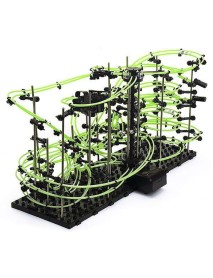 Vesmírna gulôčková rollercoaster dráha úroveň 3